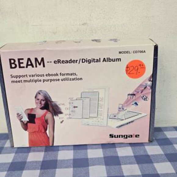 Sungale CD706A LCD Reader and Digital Album With Built-in Lithium Battery and Sp - Picture 3 of 4